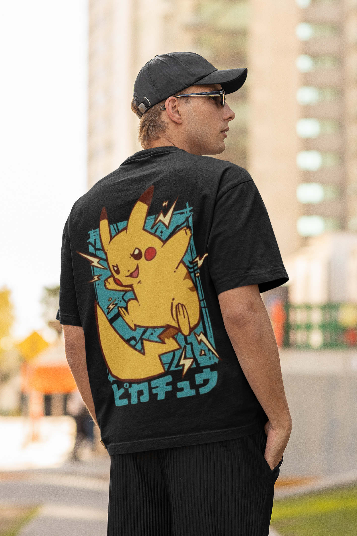 Pikachu : Thunderbolt Oversized T-shirt