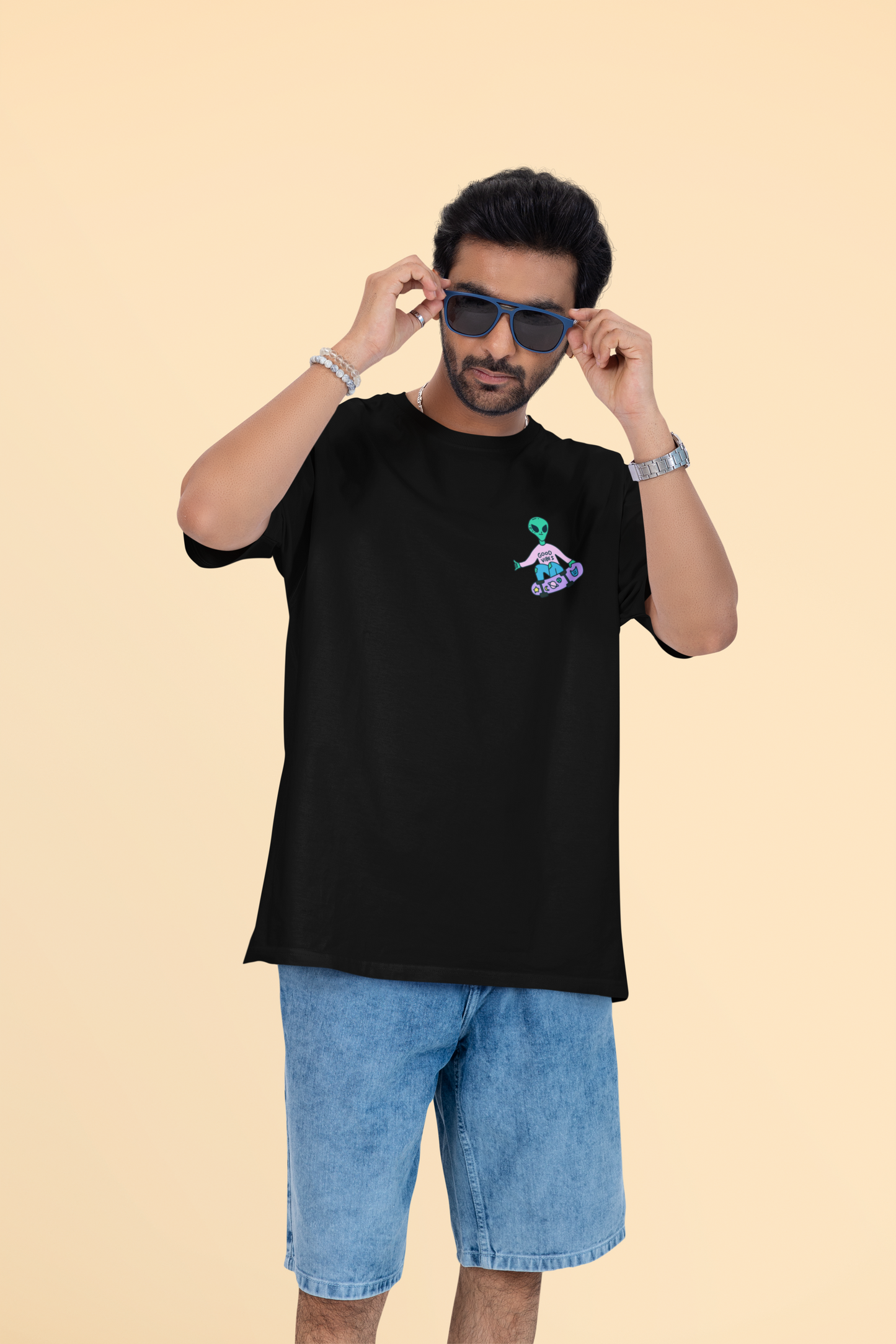 Alien Good Vibes Oversized T-shirt